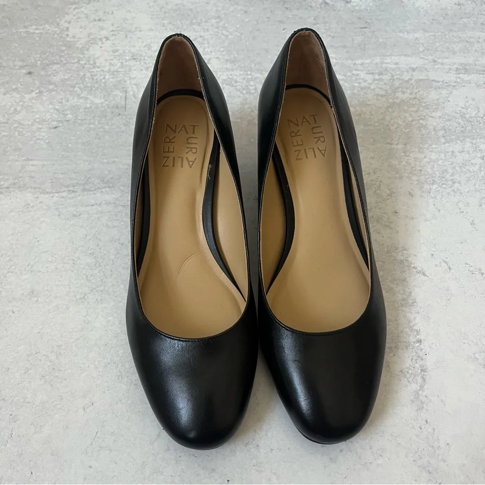 Naturalizer Leather Wedge Pumps 6 Black